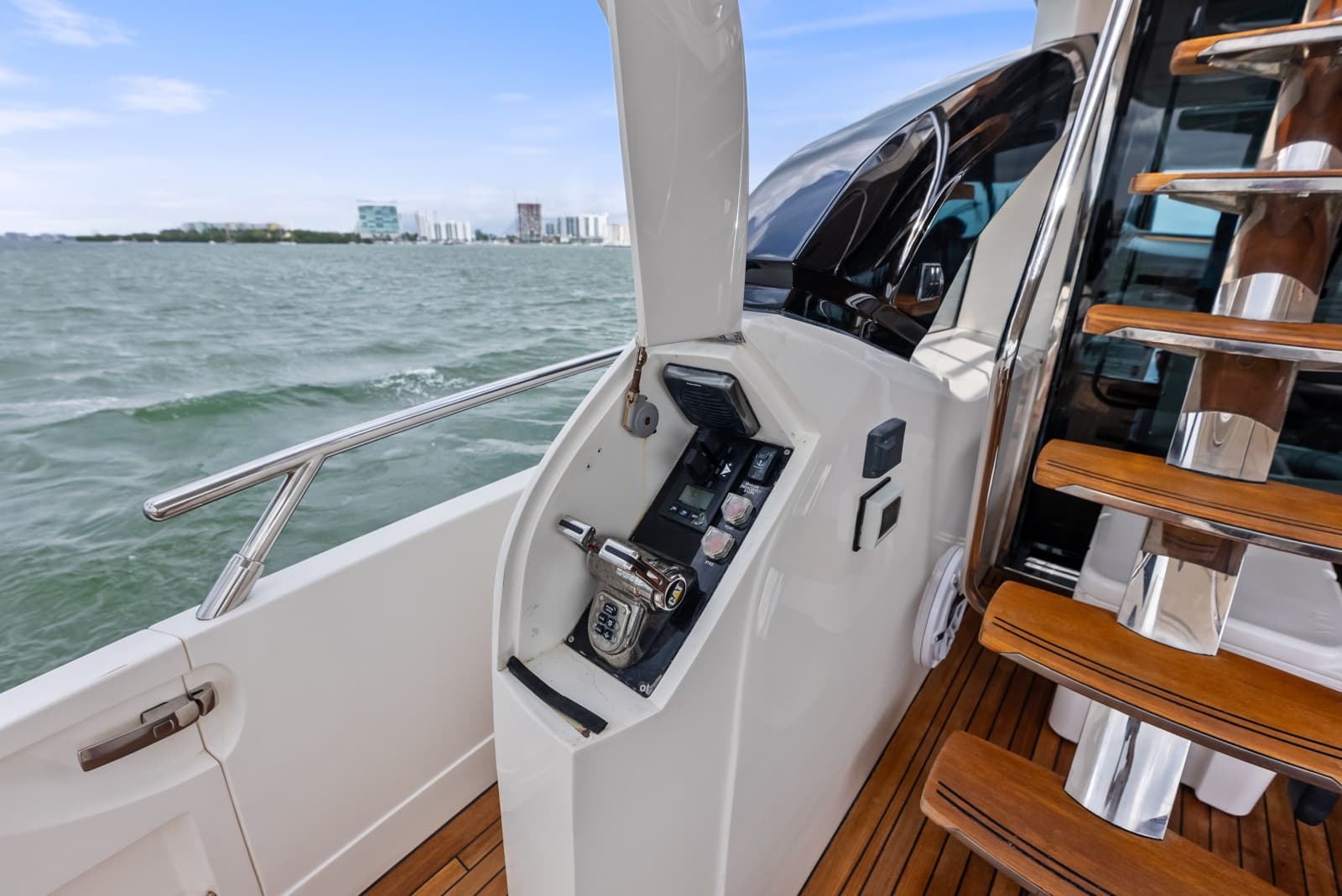 2014 Princess S72 - Photo 89