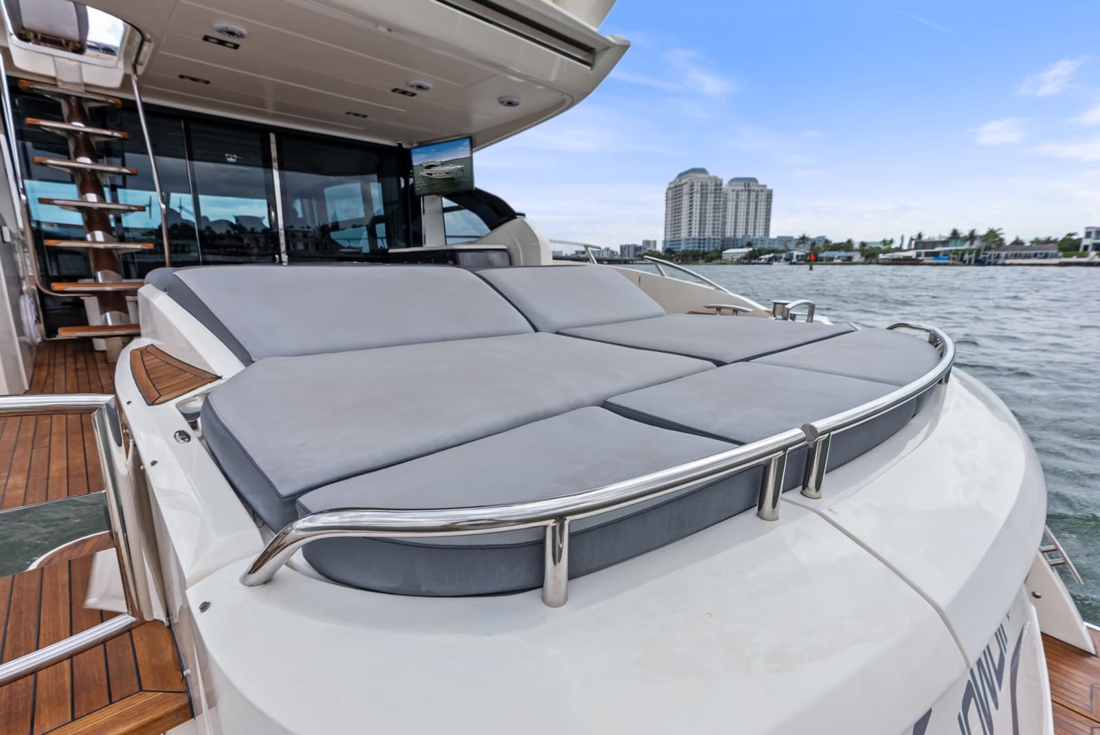 2014 Princess S72 - Photo 79