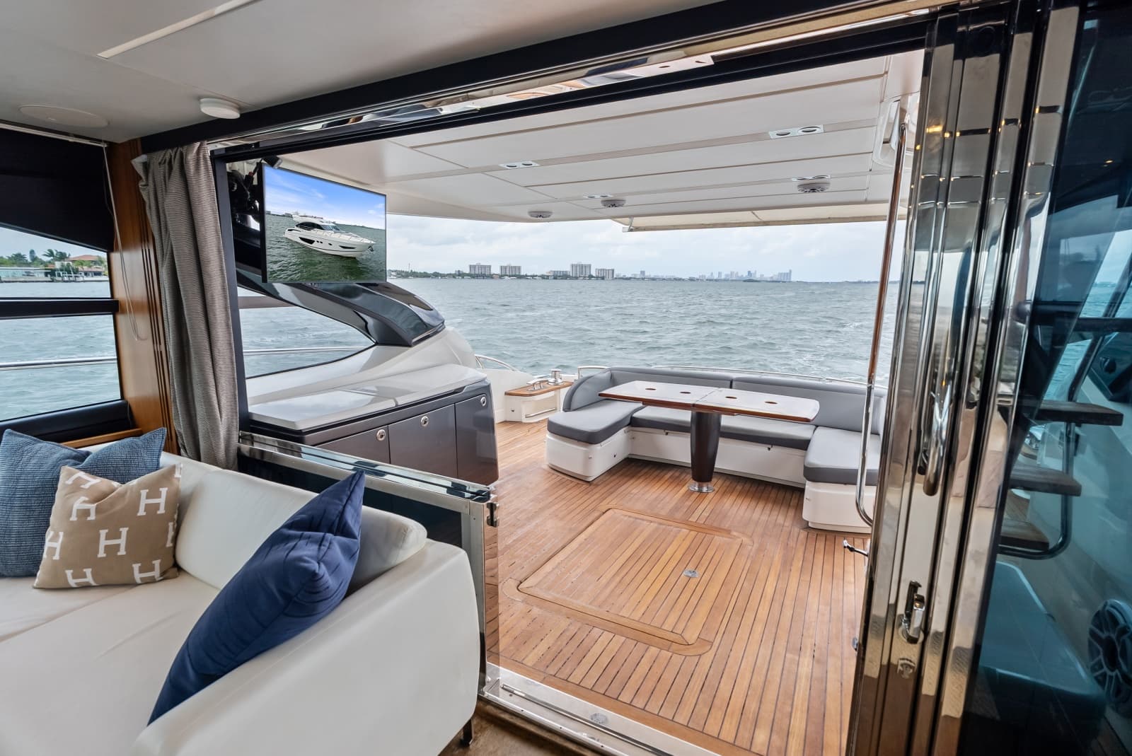 2014 Princess S72 - Photo 215