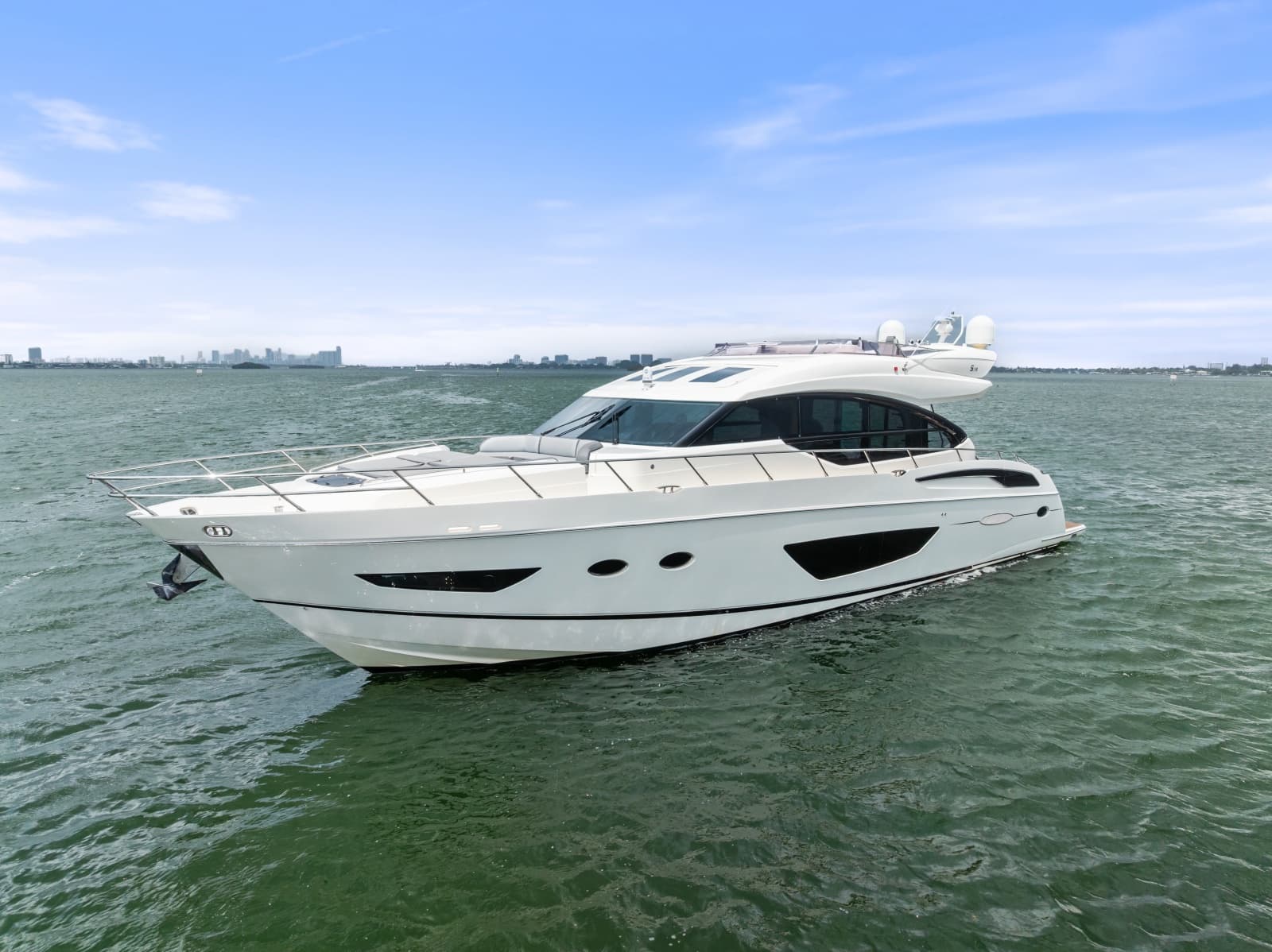 2014 Princess S72 - Photo 5