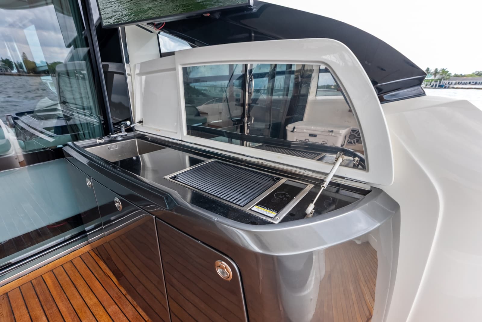 2014 Princess S72 - Photo 83