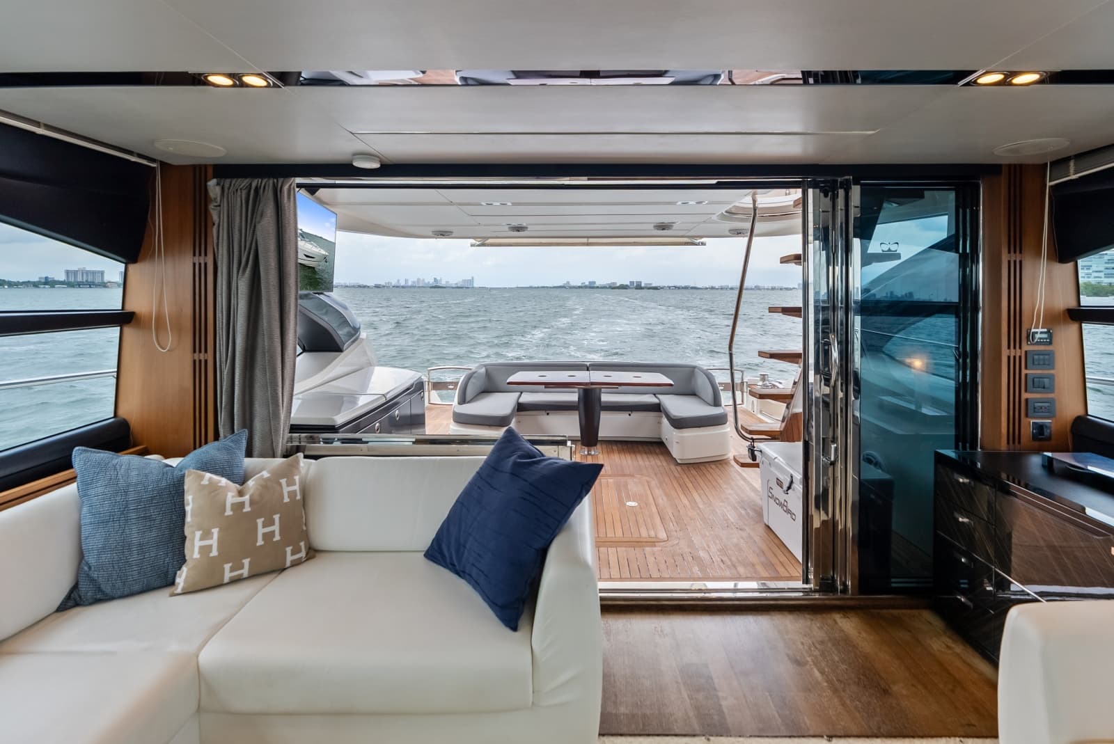 2014 Princess S72 - Photo 213