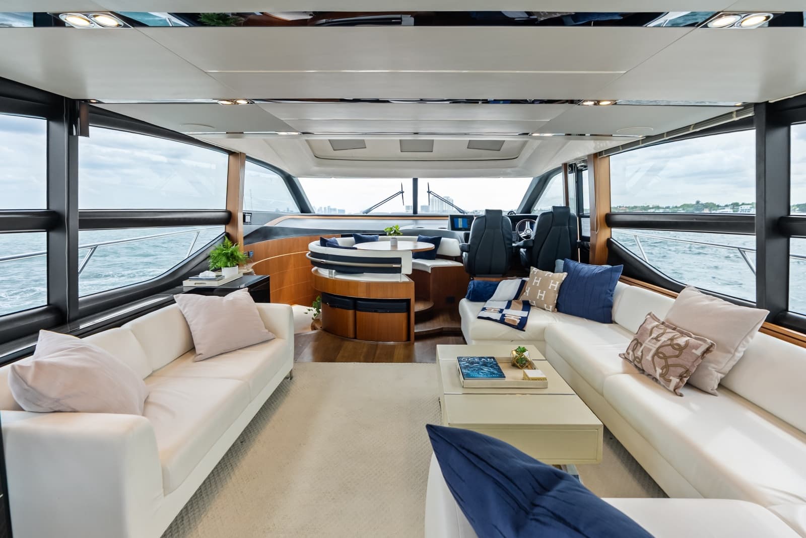 2014 Princess S72 - Photo 203