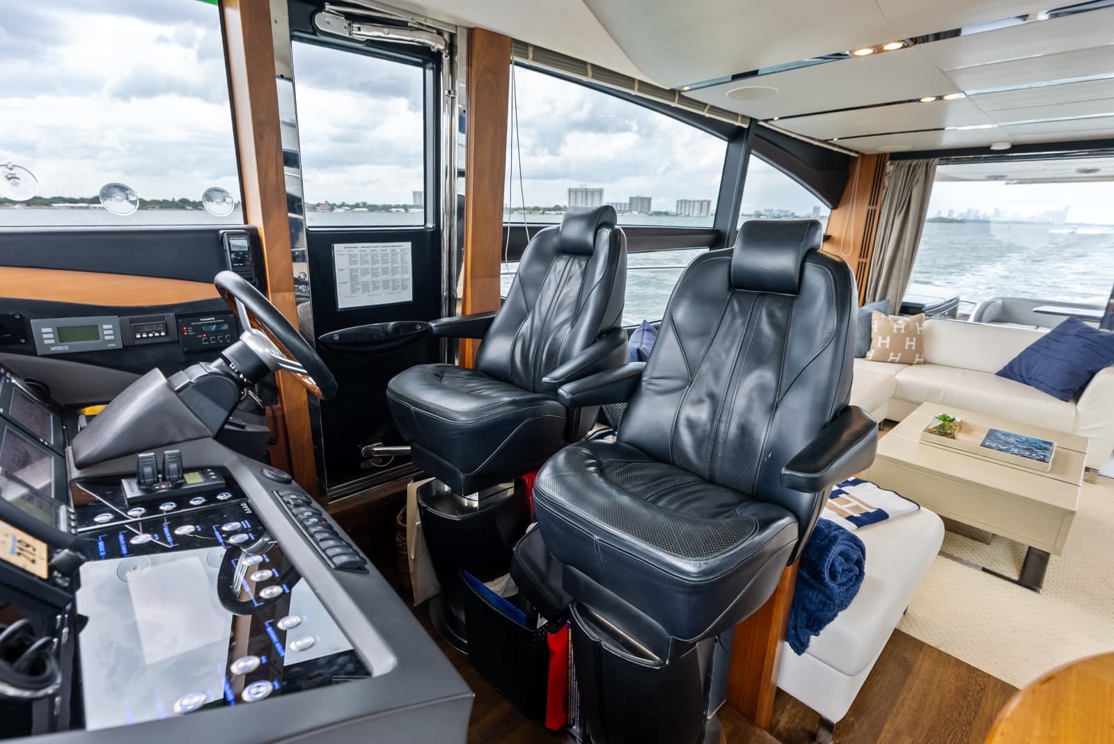 2014 Princess S72 - Photo 191
