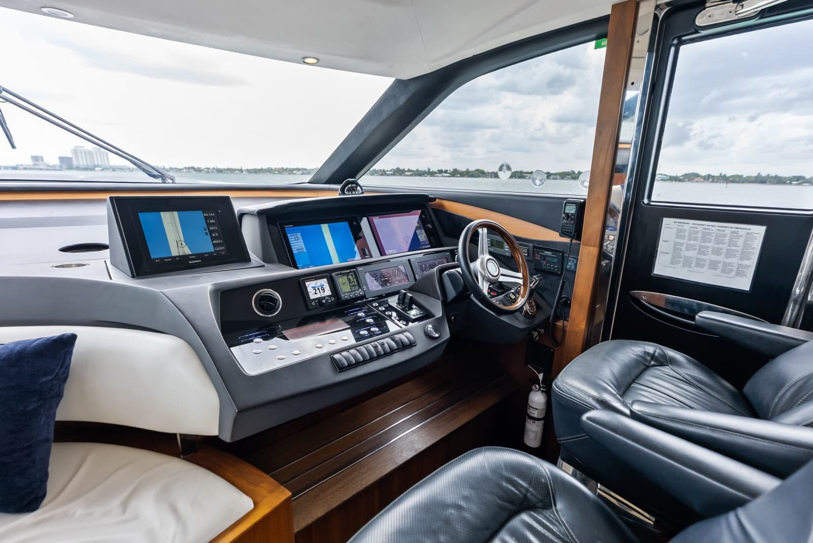 2014 Princess S72 - Photo 193