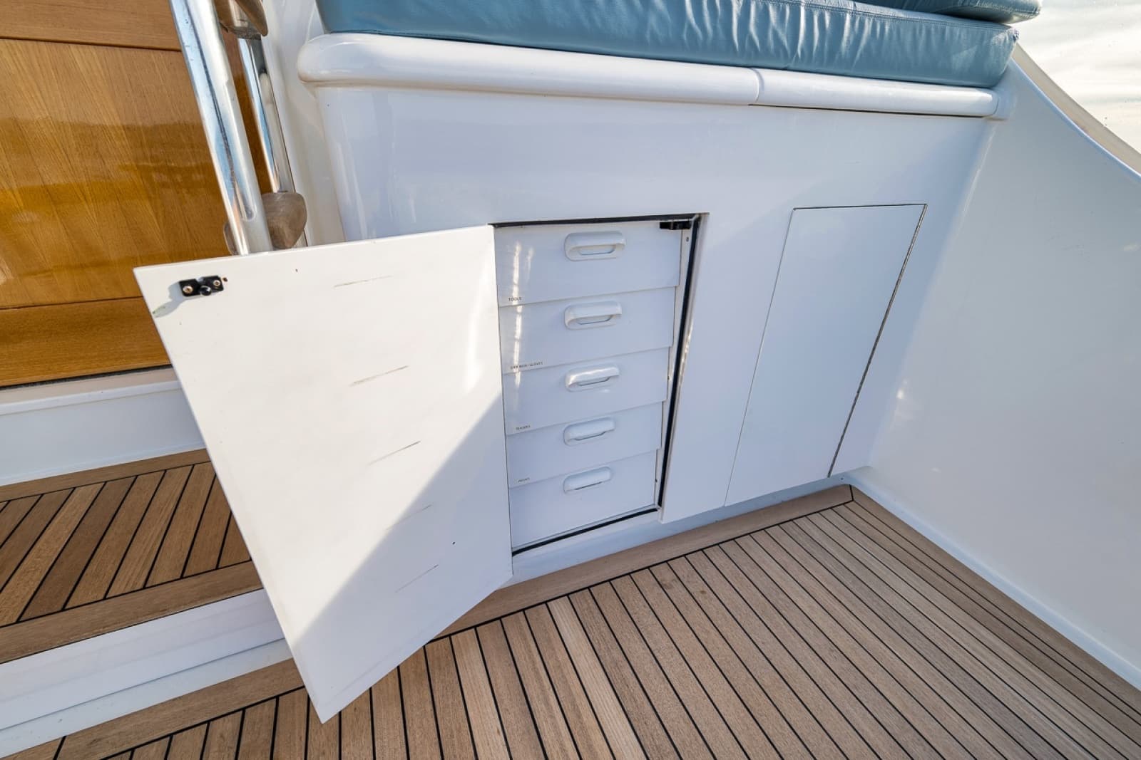 1999 Weaver 58C - Photo 68