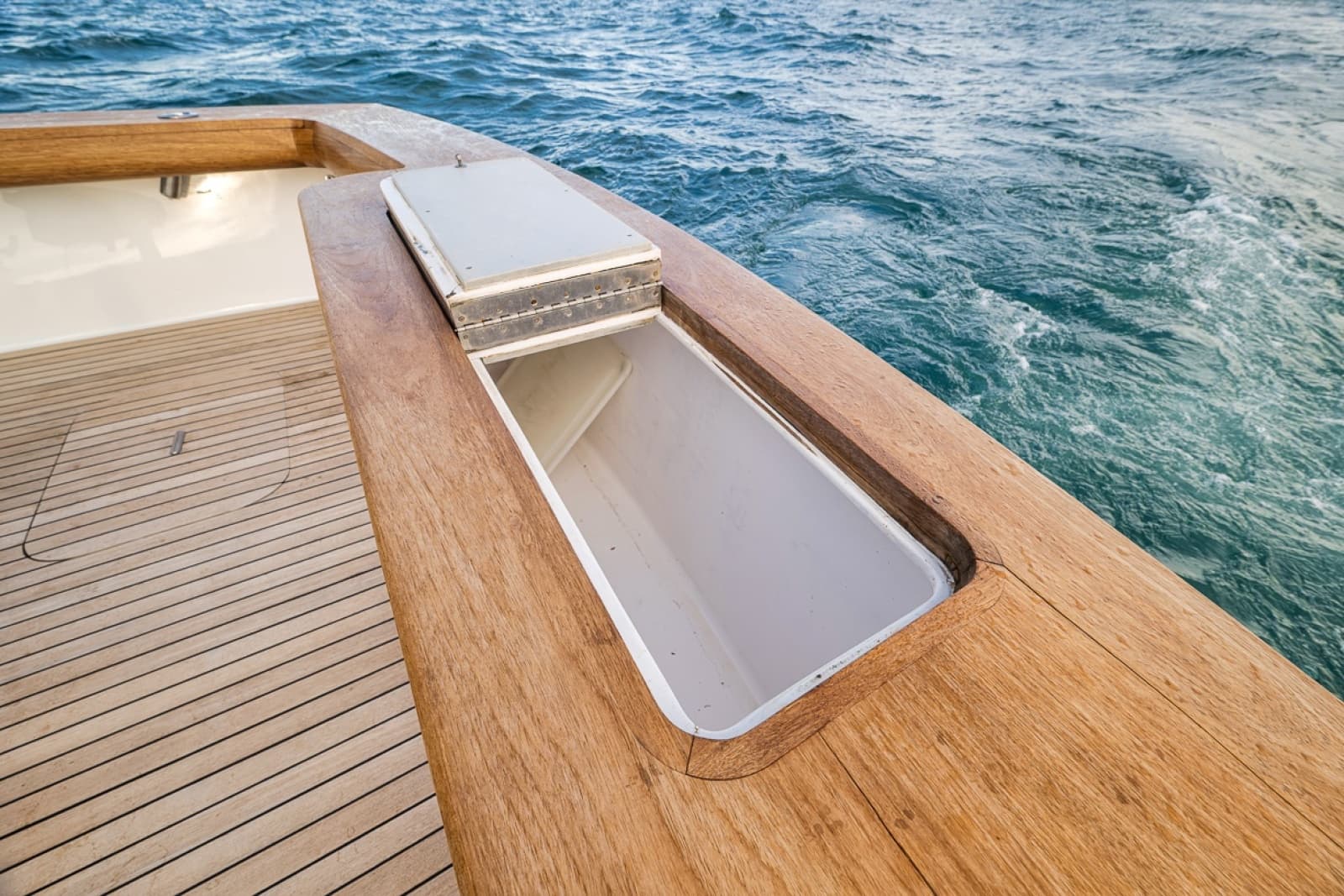 1999 Weaver 58C - Photo 43