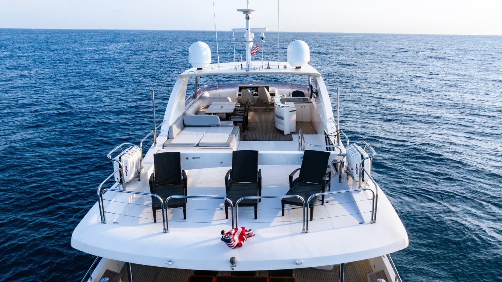 2010 Princess 95 M/Y - Photo 2