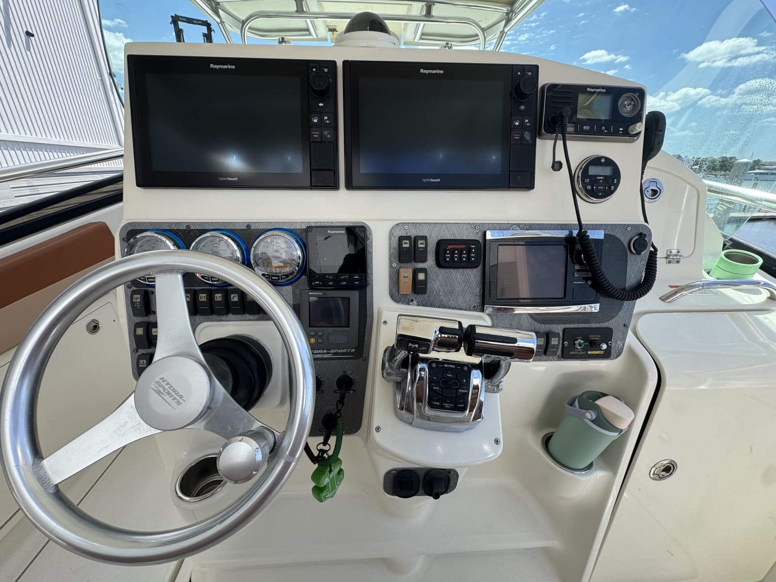 2005 Hydra-Sports  - Photo 18