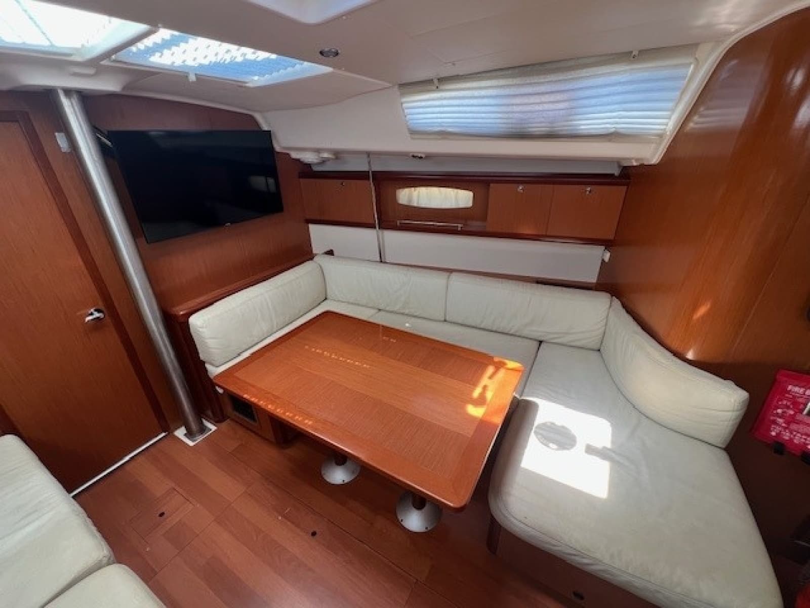 2009 Beneteau Oceanis 43 - Photo 24