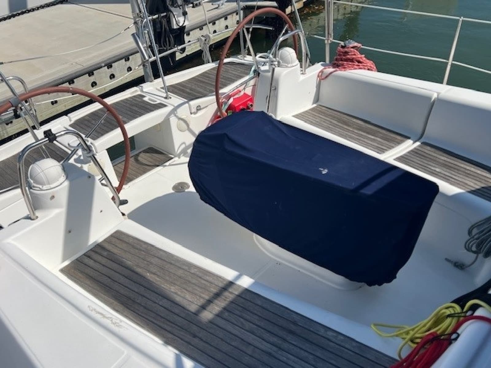 2009 Beneteau Oceanis 43 - Photo 11