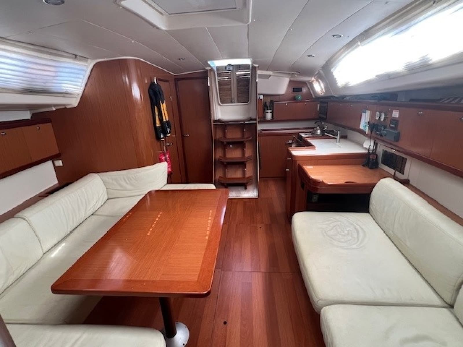 2009 Beneteau Oceanis 43 - Photo 21