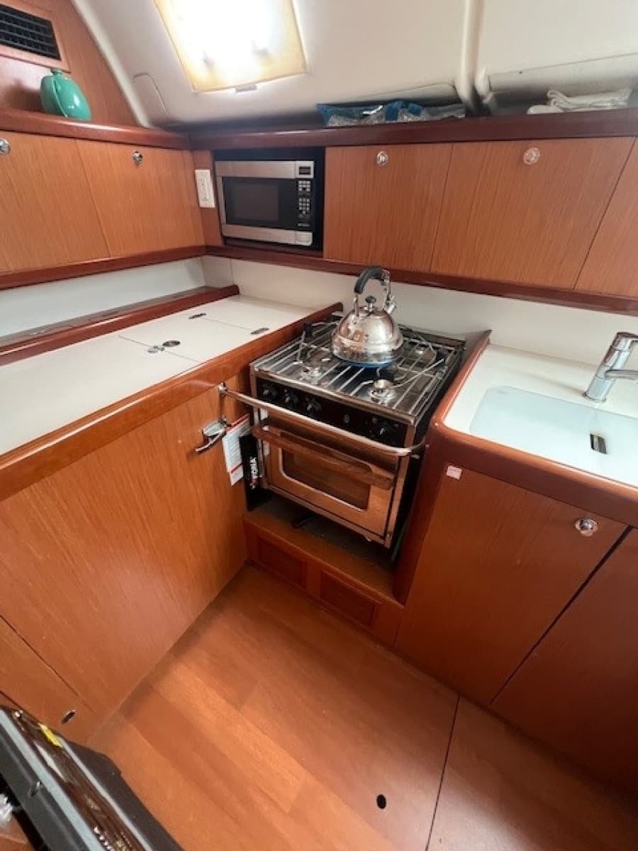 2009 Beneteau Oceanis 43 - Photo 32
