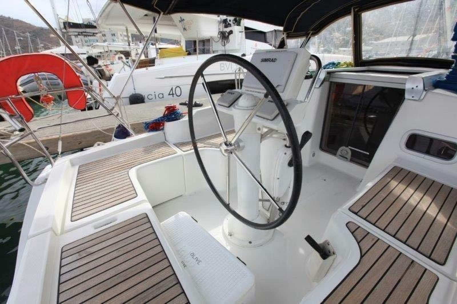 2013 Beneteau Oceanis 31 - Photo 13