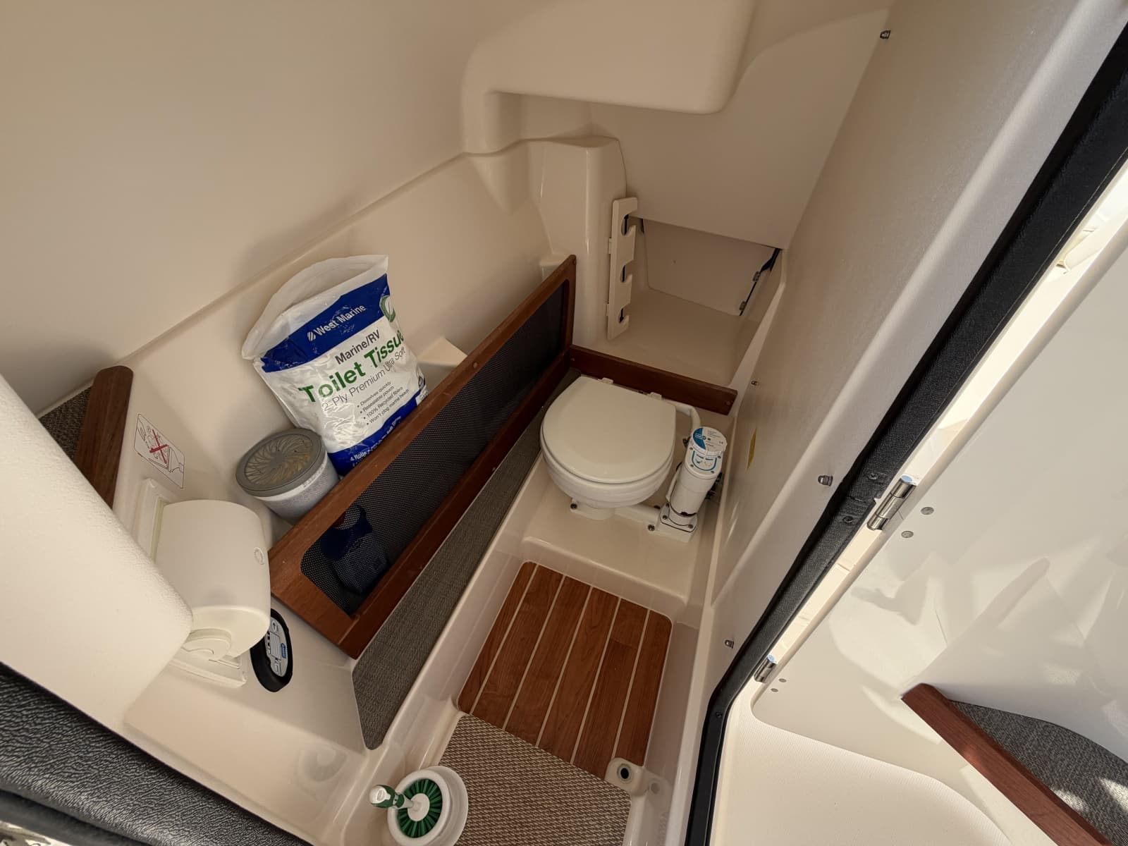 2018 Grady-White 275 Freedom - Photo 14