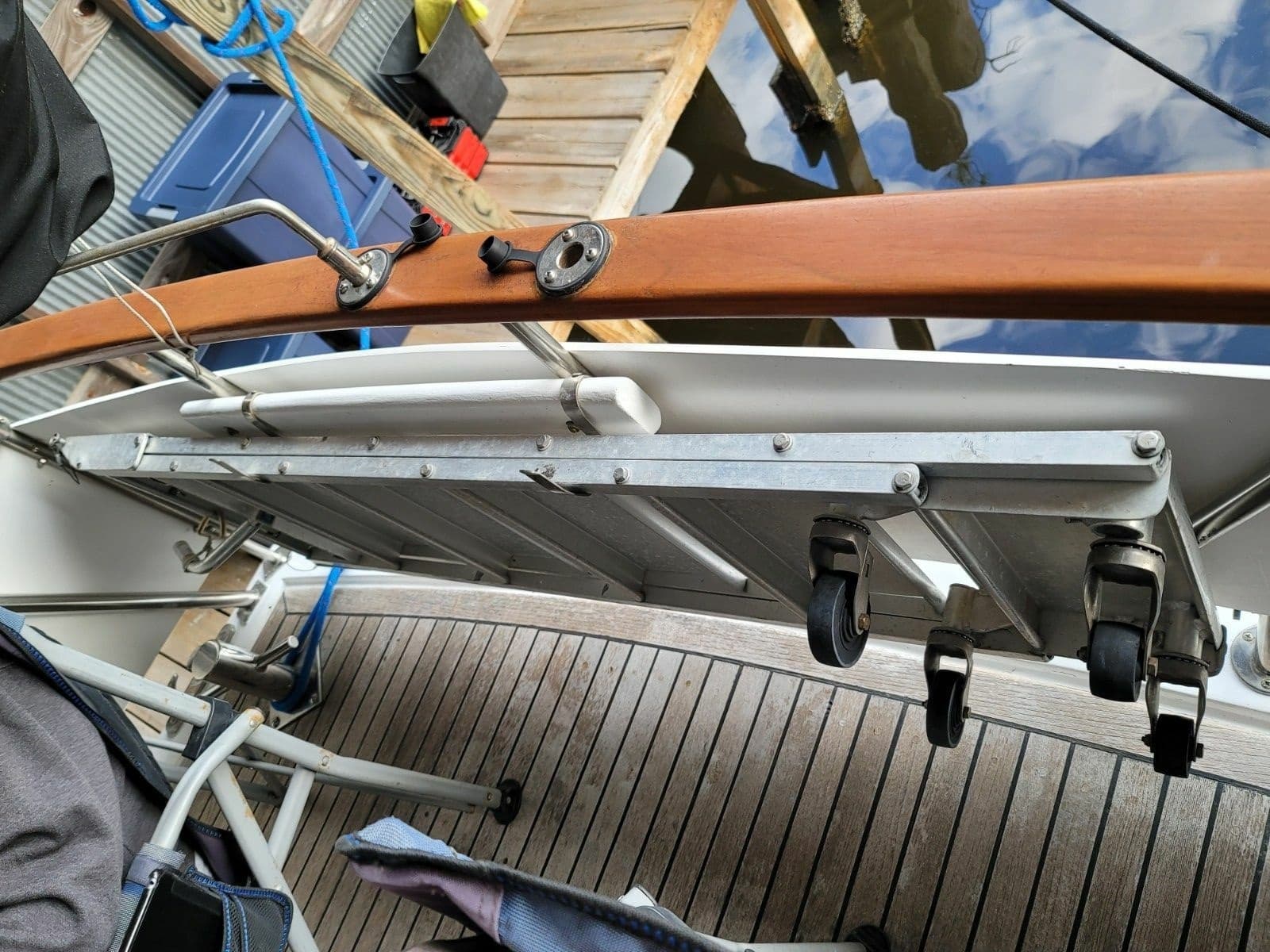 1990 DeFever Offshore Cruiser - Photo 51