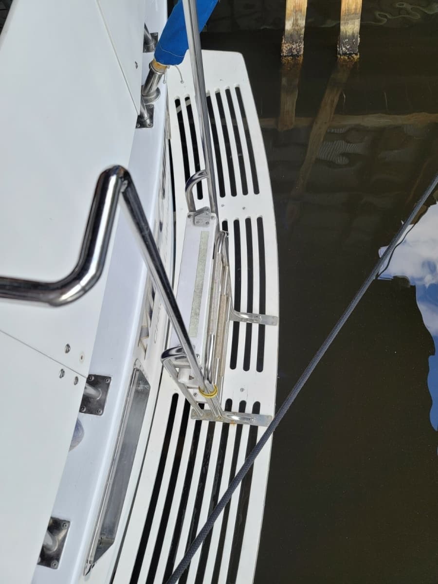 1990 DeFever Offshore Cruiser - Photo 61