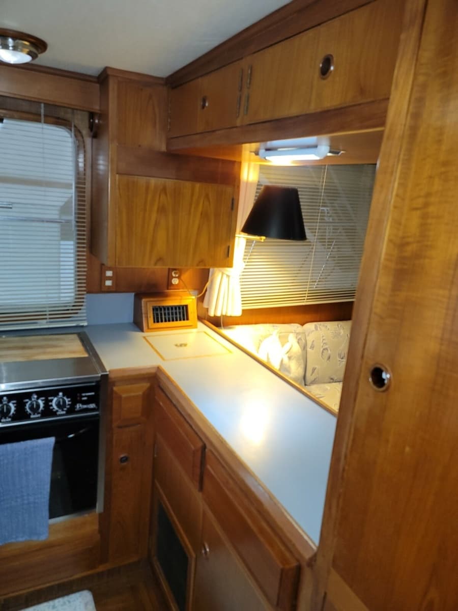 1990 DeFever Offshore Cruiser - Photo 22