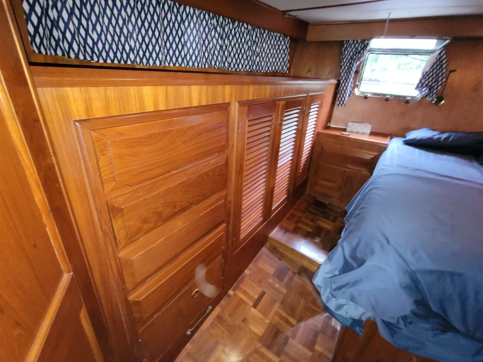 1990 DeFever Offshore Cruiser - Photo 14