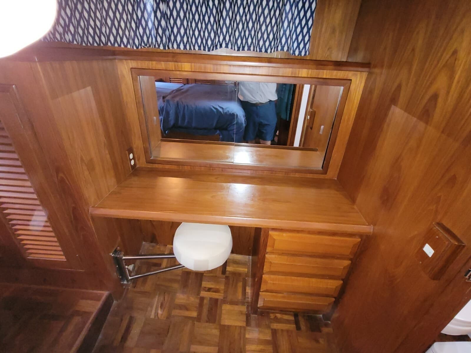 1990 DeFever Offshore Cruiser - Photo 15