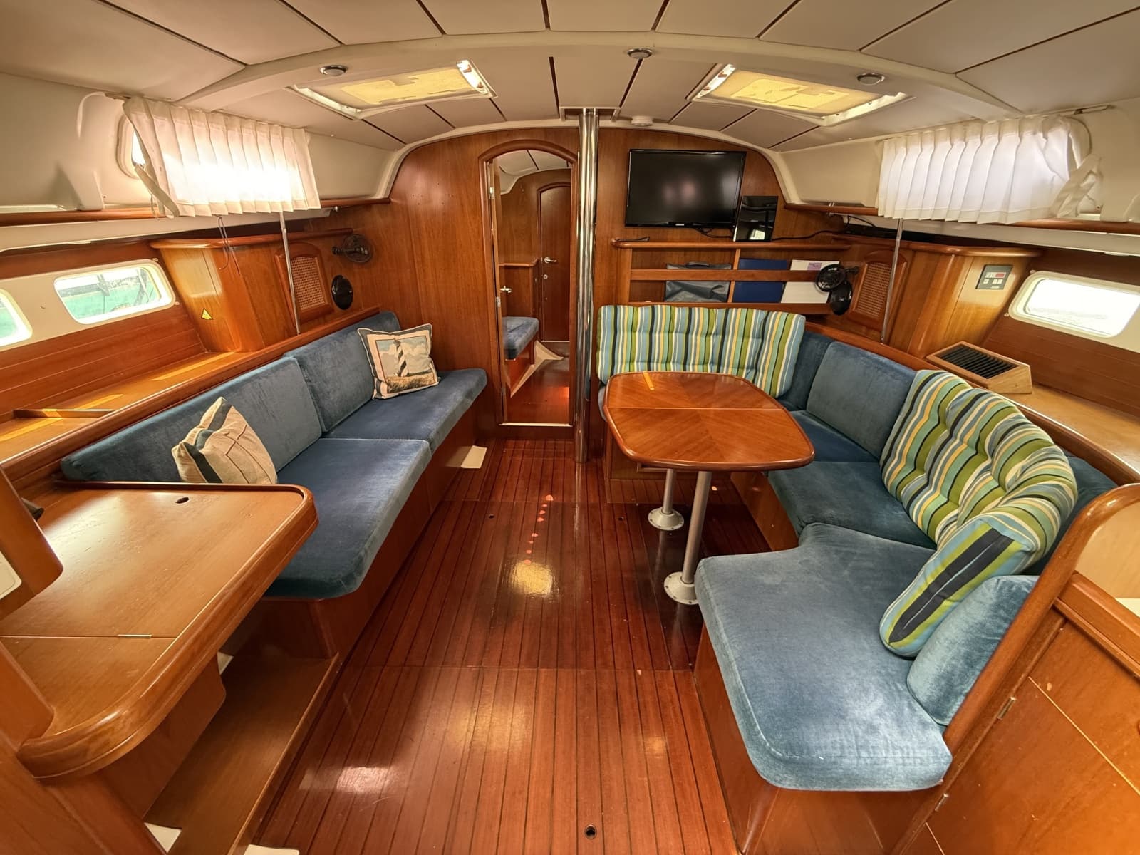 1998 Beneteau 411 - Photo 7