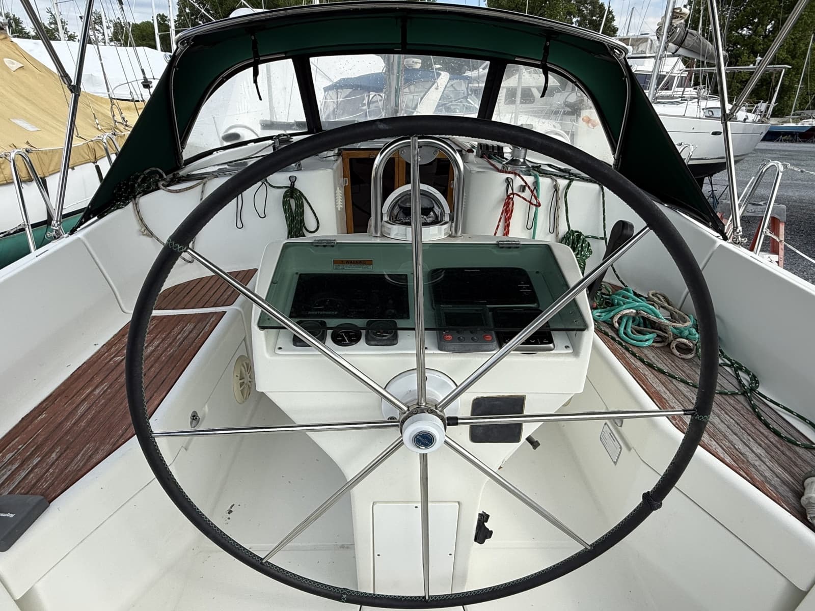 1998 Beneteau 411 - Photo 5