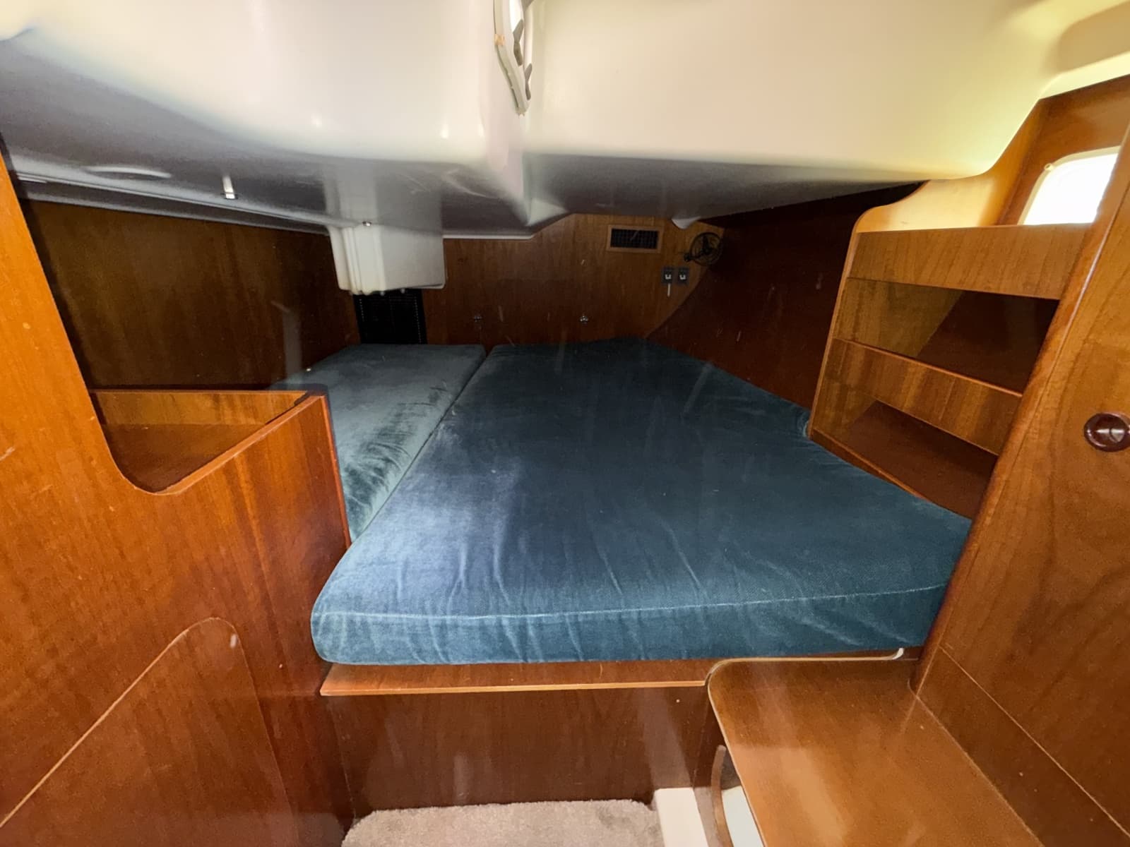 1998 Beneteau 411 - Photo 17