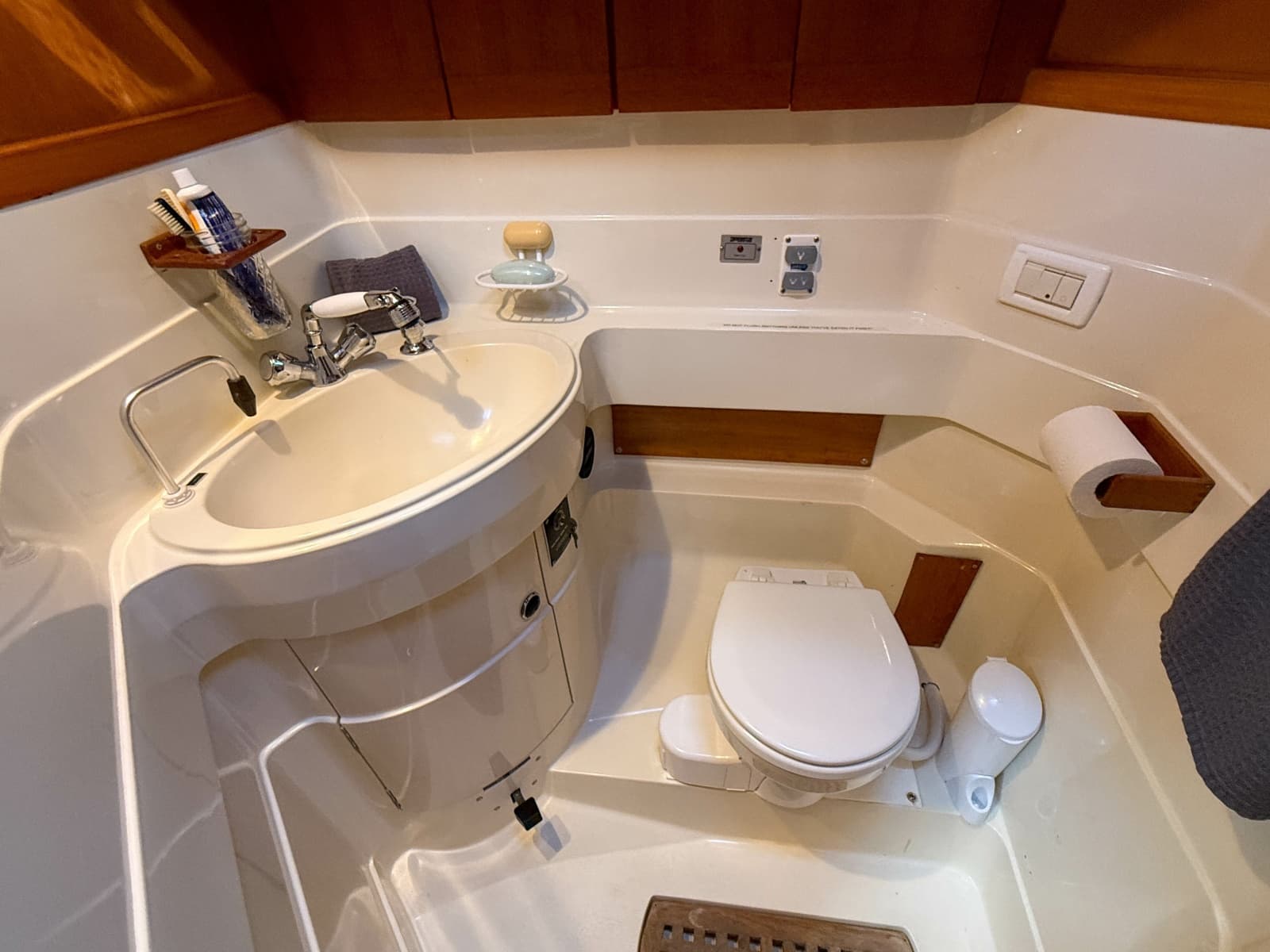 1990 Baltic 52 - Photo 43