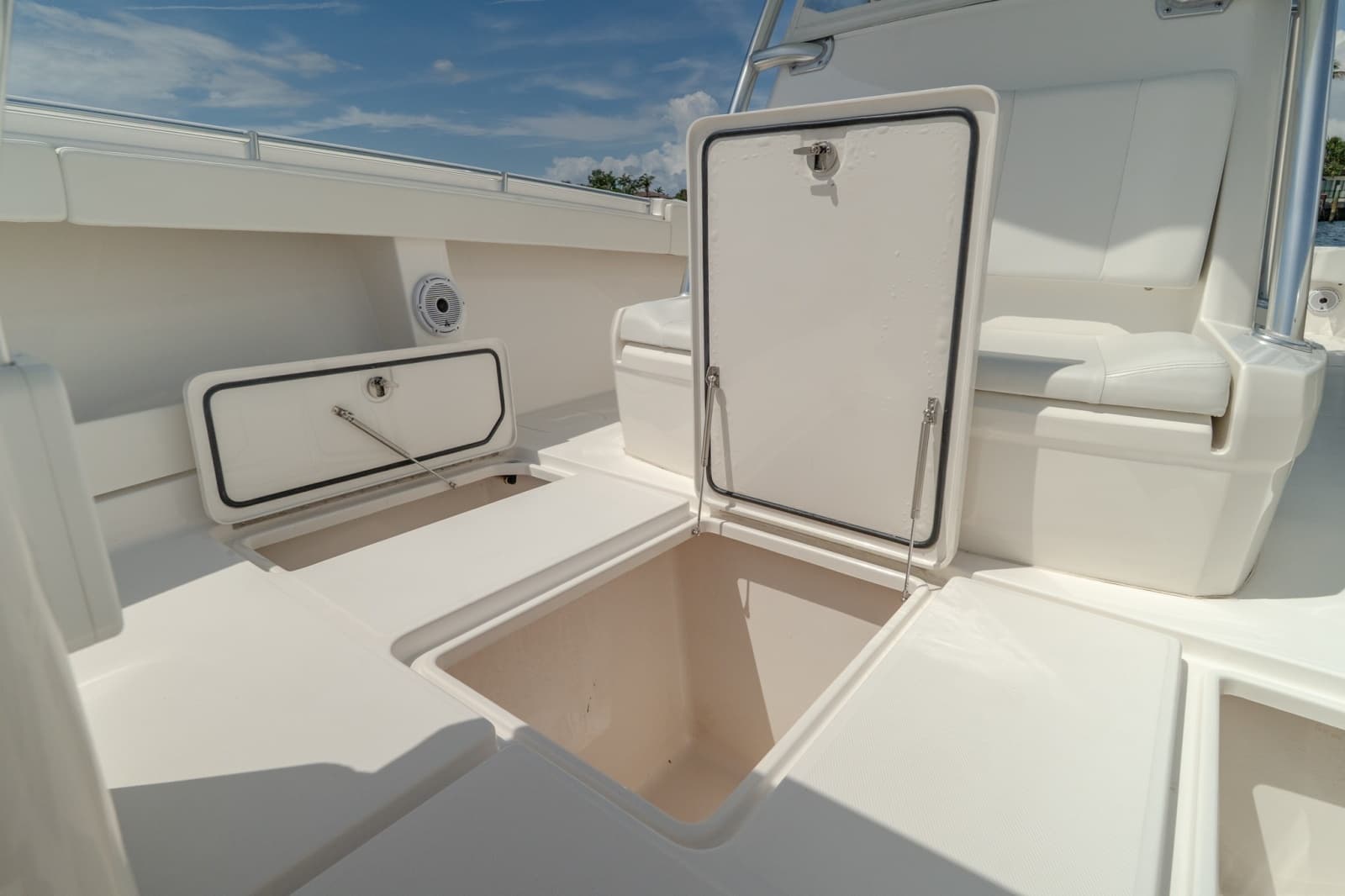 2017 Invincible 39 Open Fisherman - Photo 22