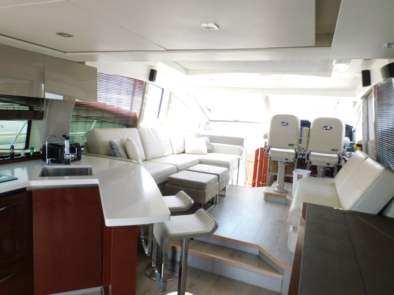 2019 Sea Ray 550L - Photo 47