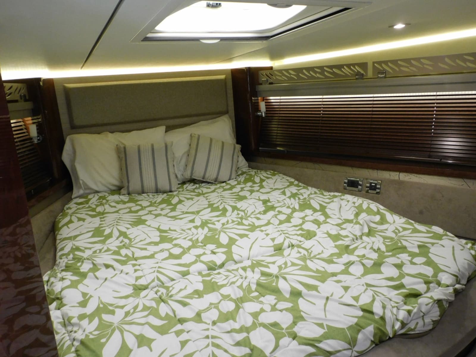 2019 Sea Ray 550L - Photo 45