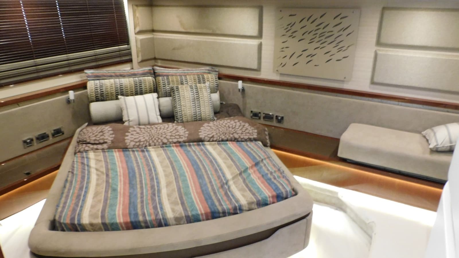 2019 Sea Ray 550L - Photo 53
