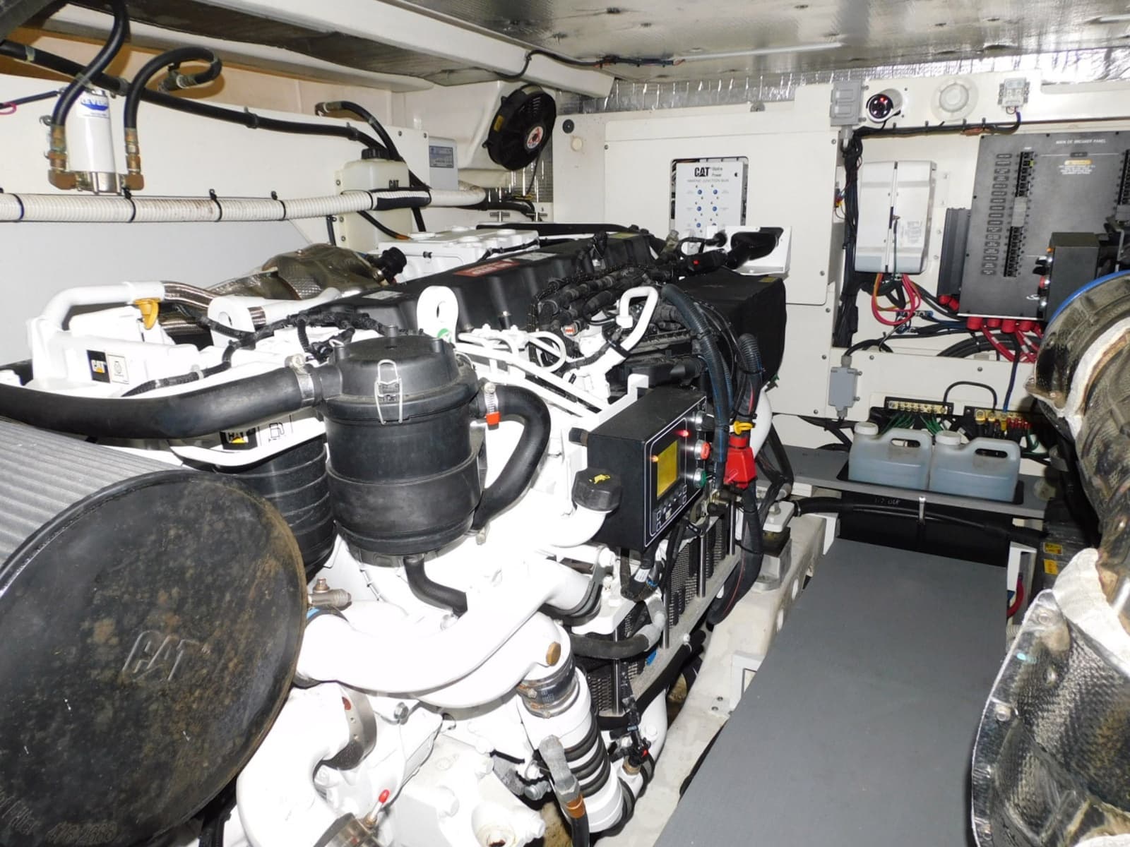 2019 Sea Ray 550L - Photo 32