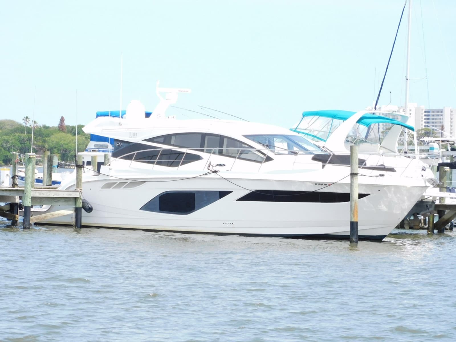 2019 Sea Ray 550L - Photo 2