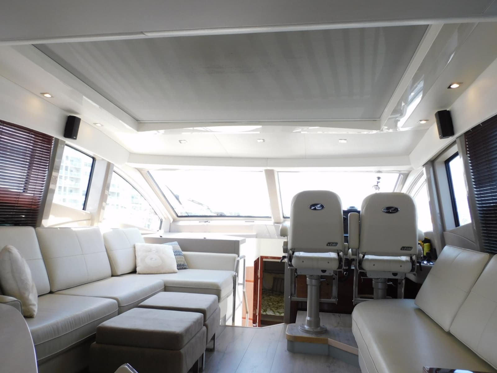 2019 Sea Ray 550L - Photo 29