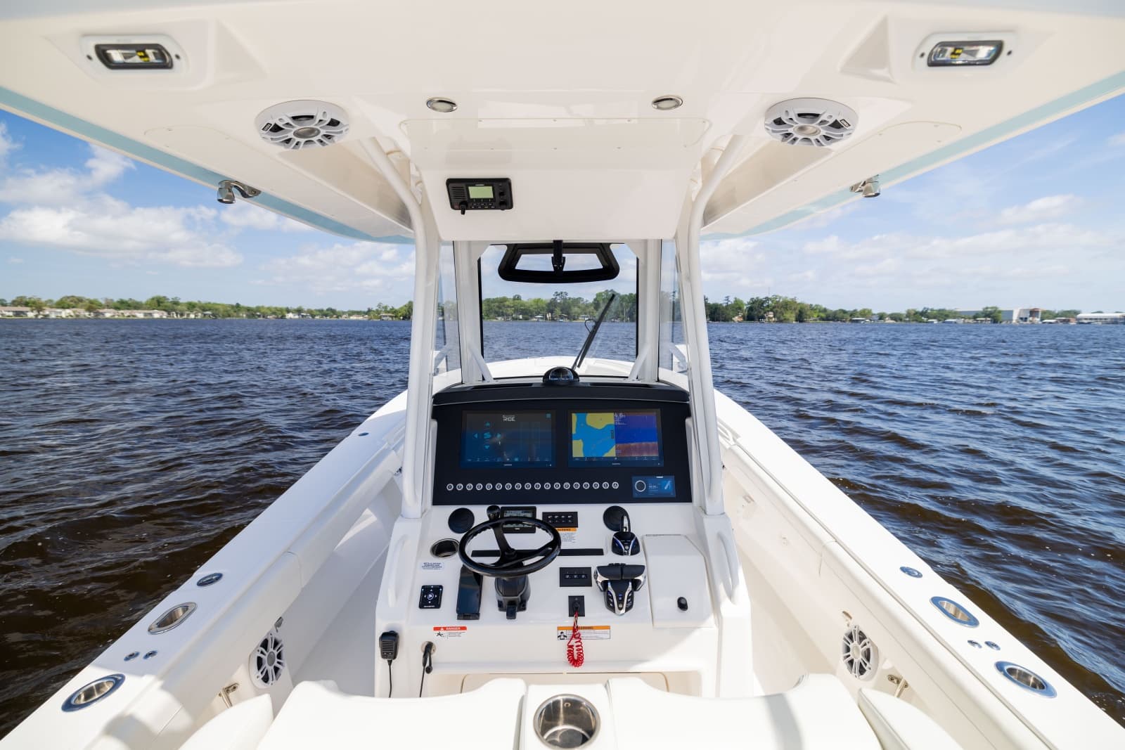2024 Regulator 34 - Photo 24