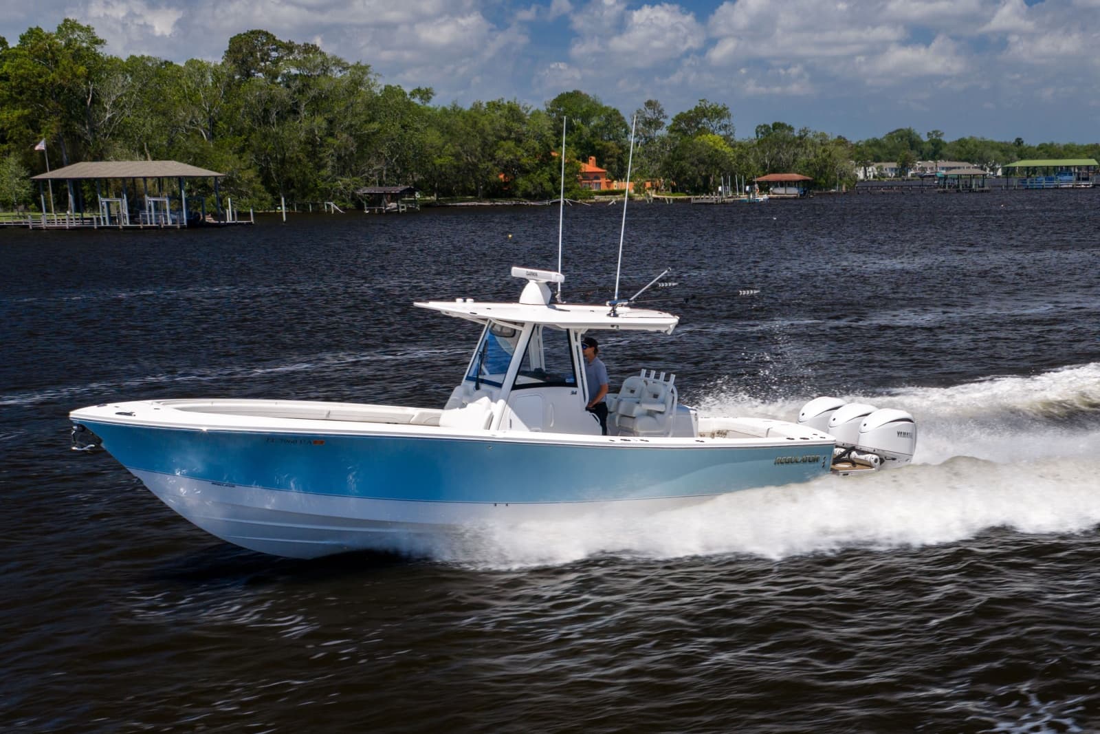 2024 Regulator 34 - Photo 8