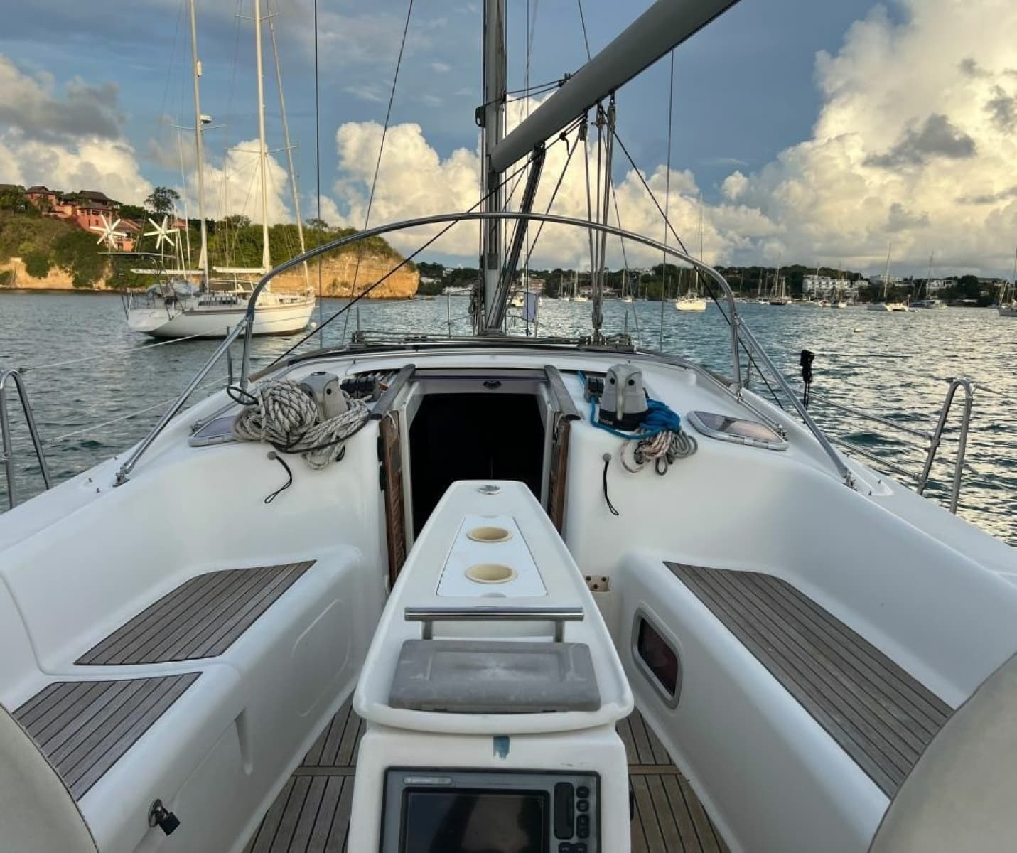 2011 Beneteau Oceanis 40 - Photo 7