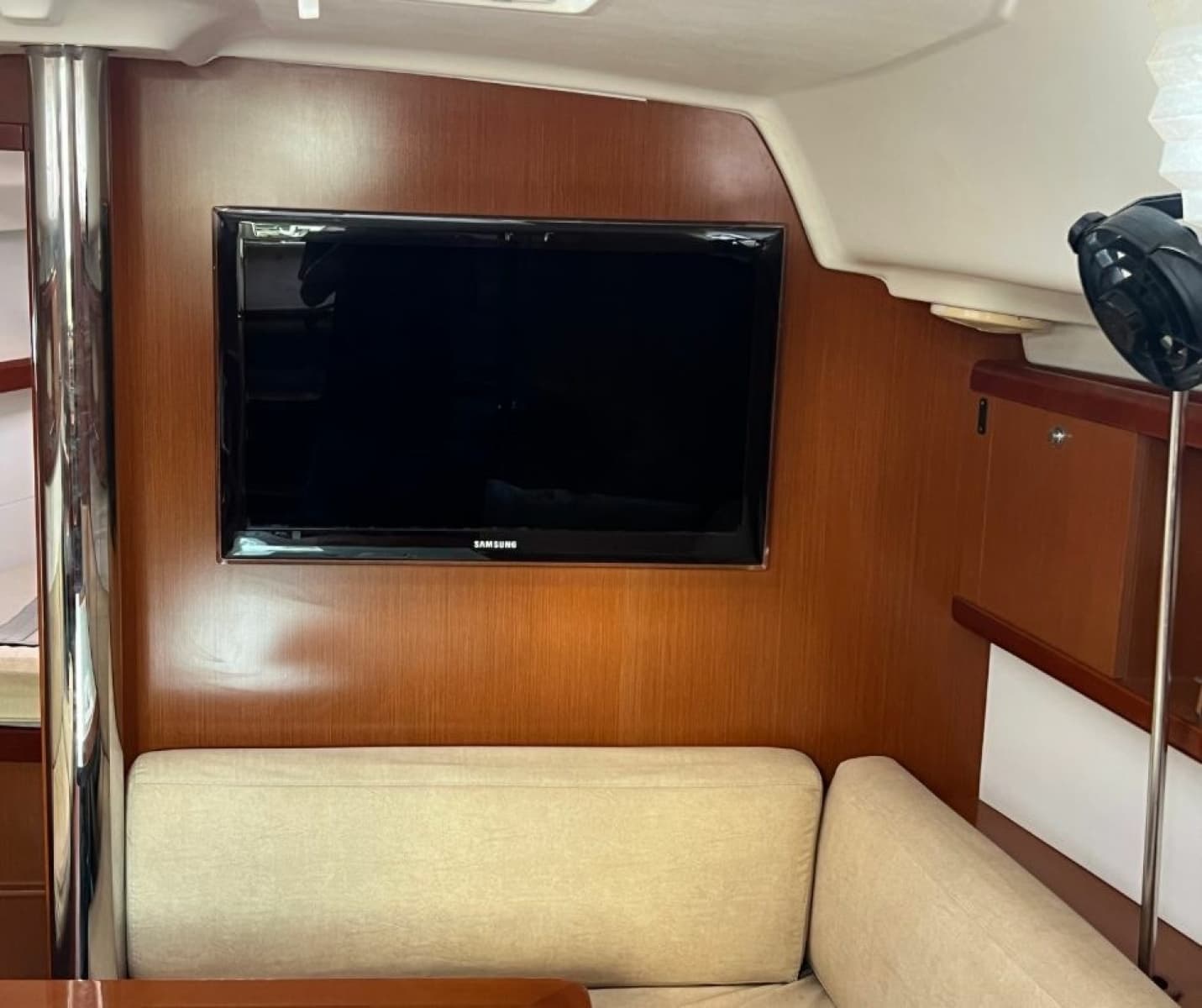 2011 Beneteau Oceanis 40 - Photo 17
