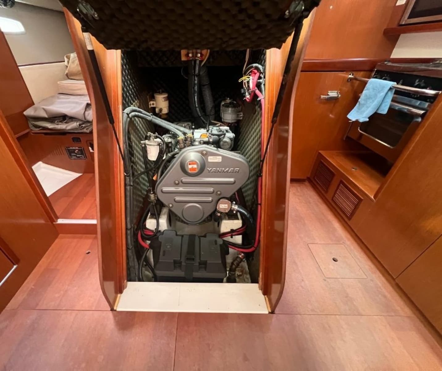2011 Beneteau Oceanis 40 - Photo 19