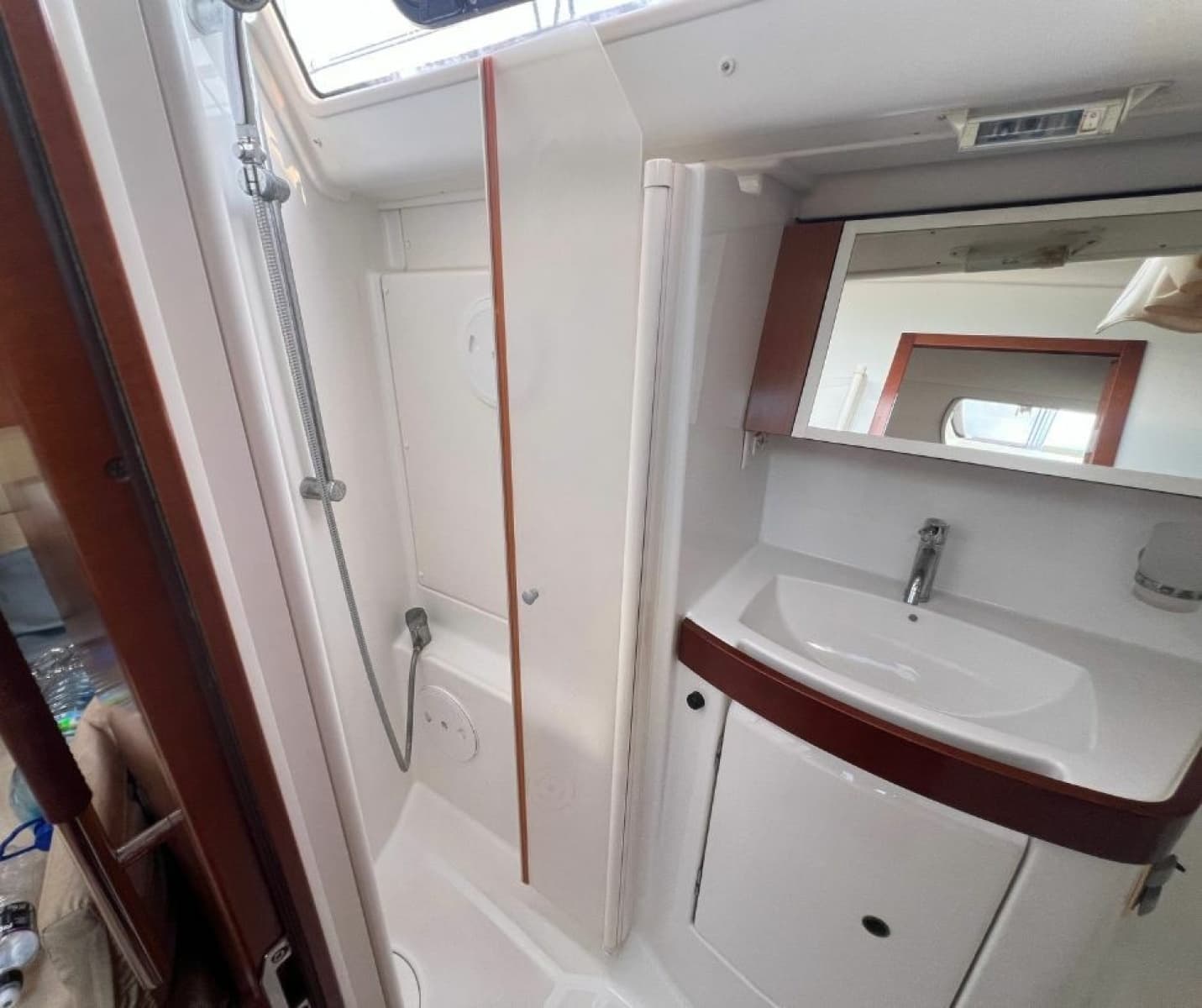 2011 Beneteau Oceanis 40 - Photo 18