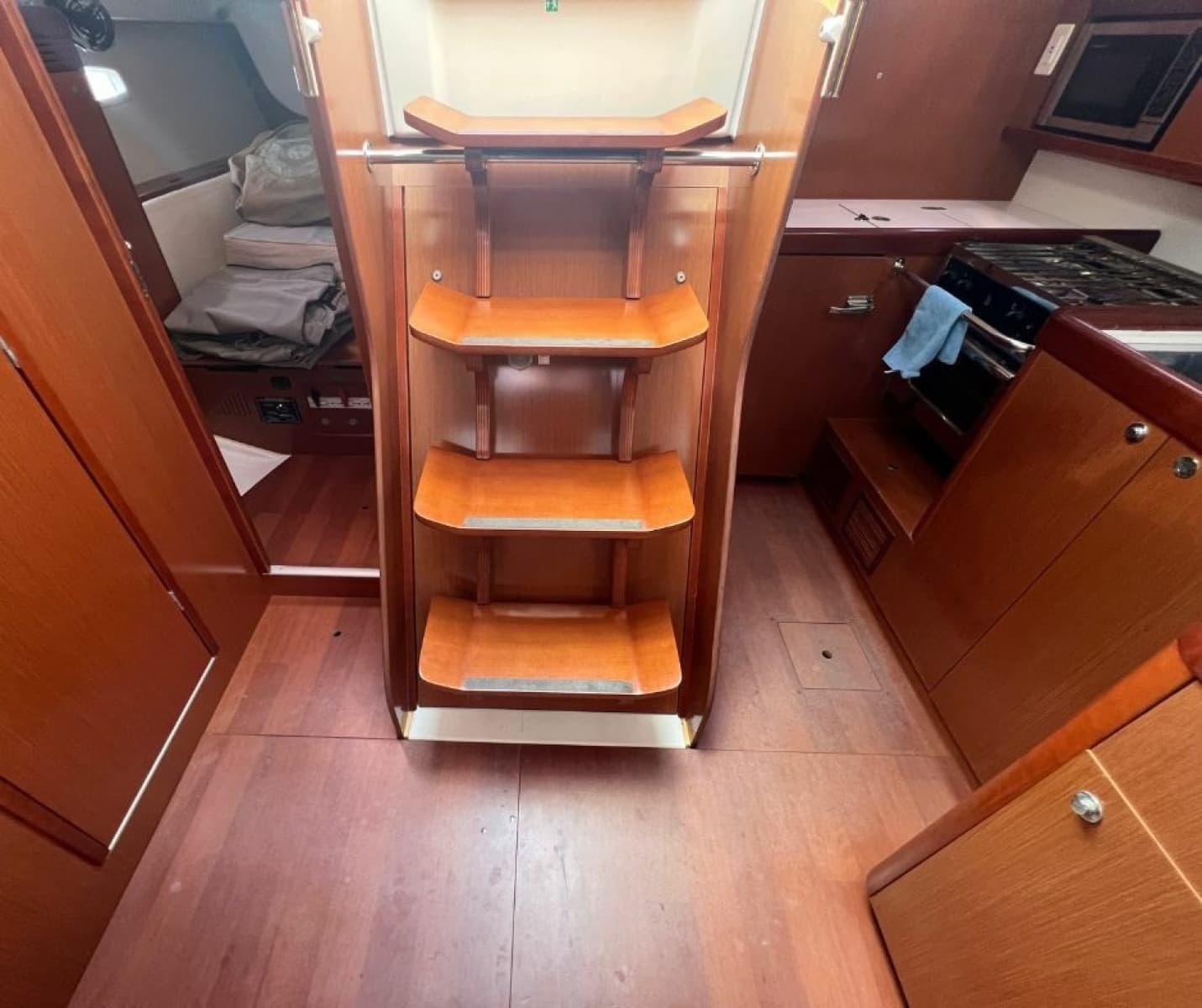 2011 Beneteau Oceanis 40 - Photo 10