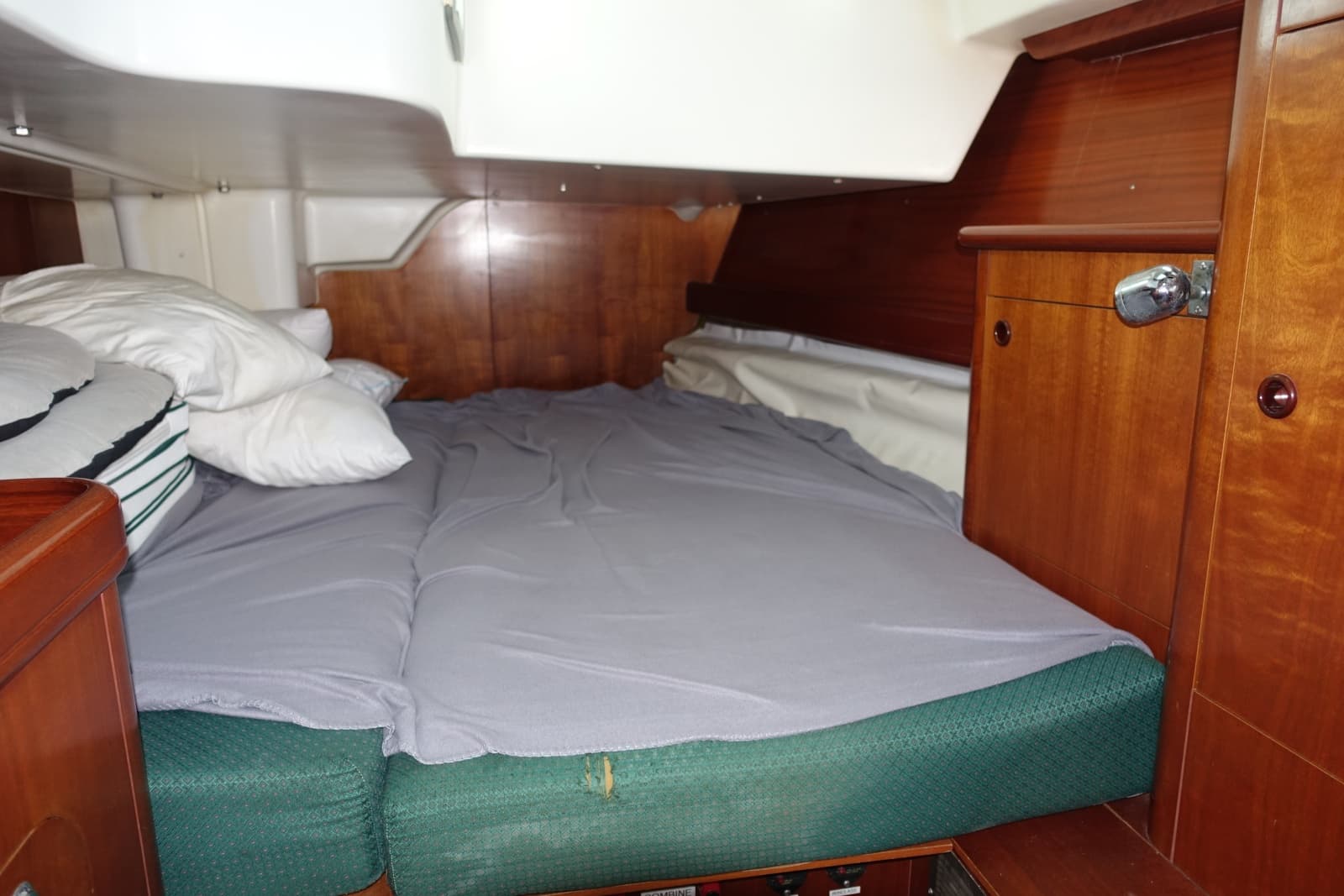 2001 Beneteau 461 - Photo 30