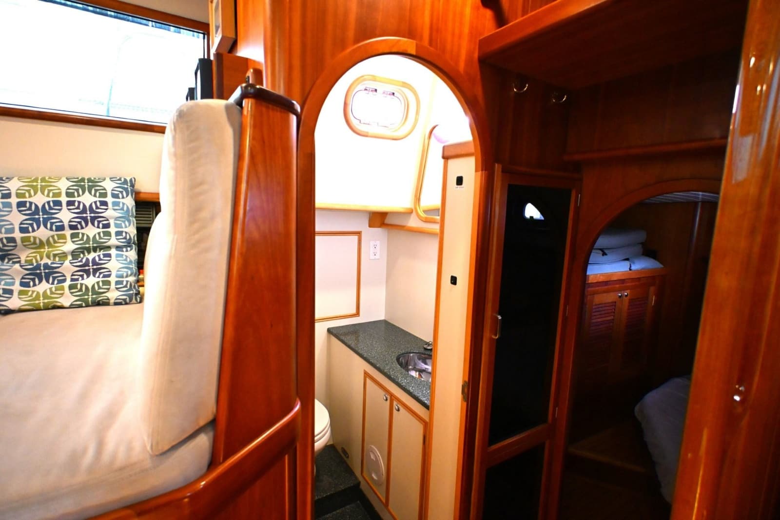 2006 Waterline 50 - Photo 46