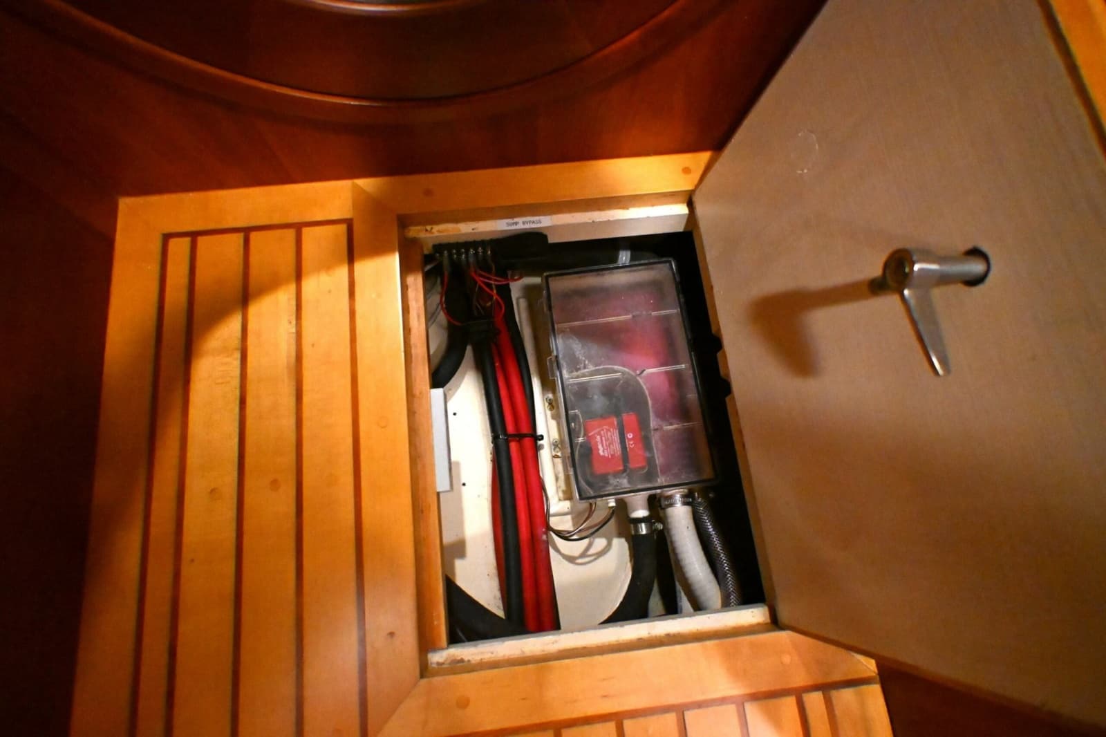 2006 Waterline 50 - Photo 71