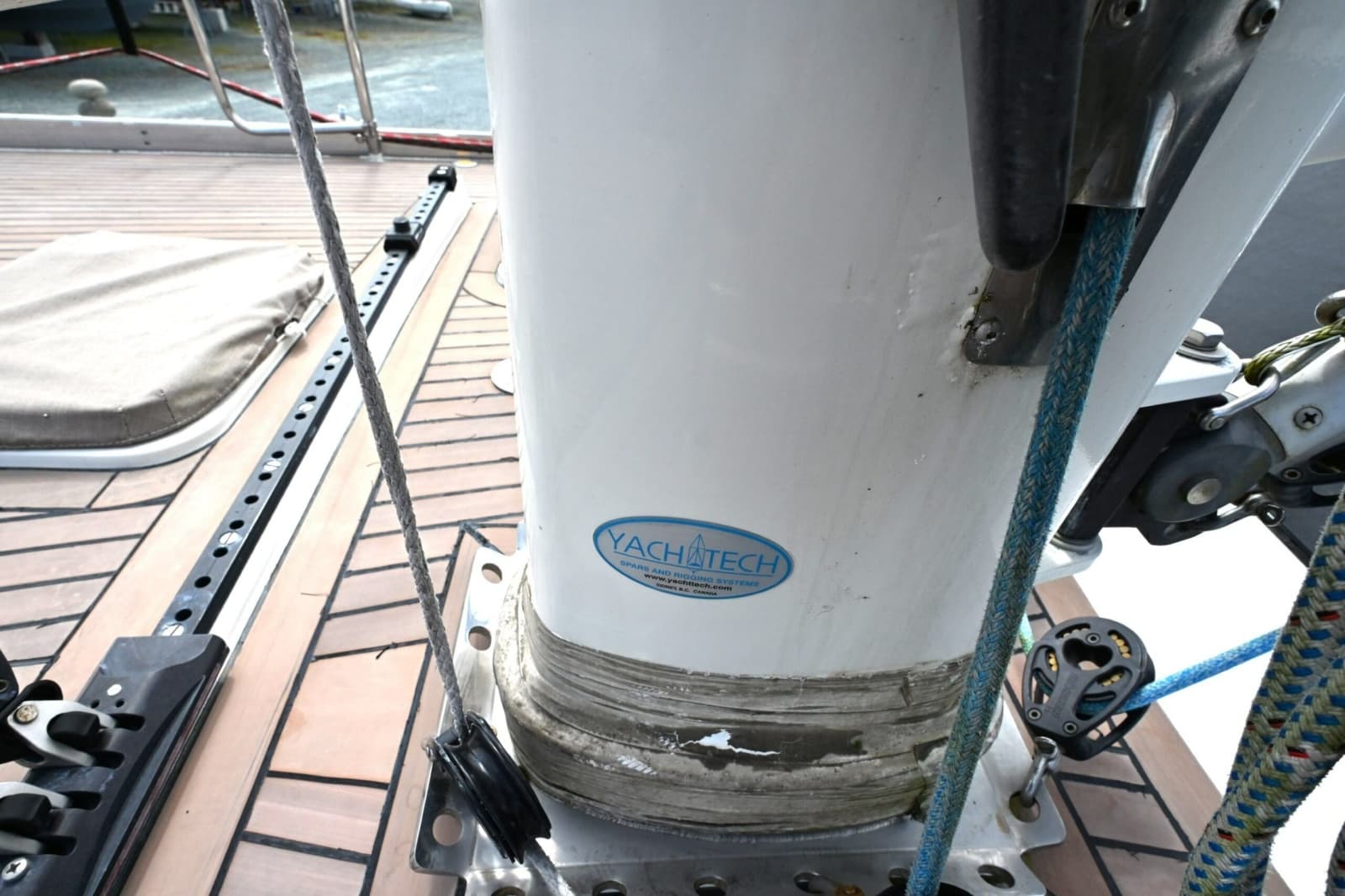 2006 Waterline 50 - Photo 23