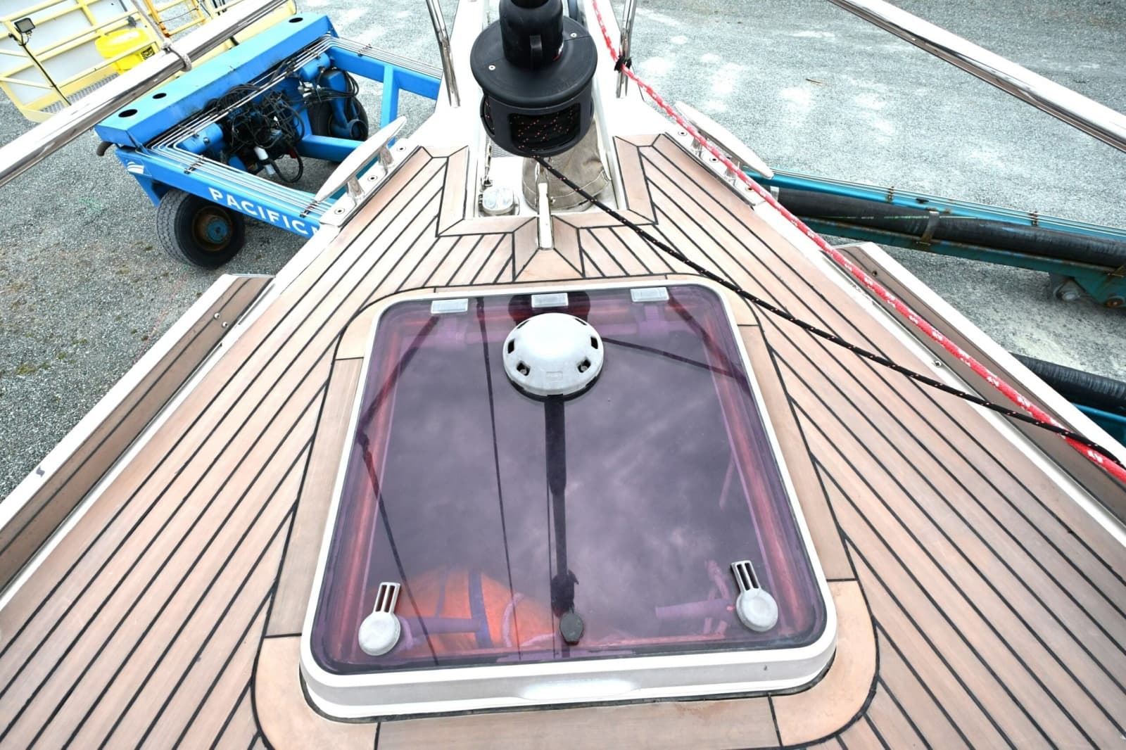 2006 Waterline 50 - Photo 12