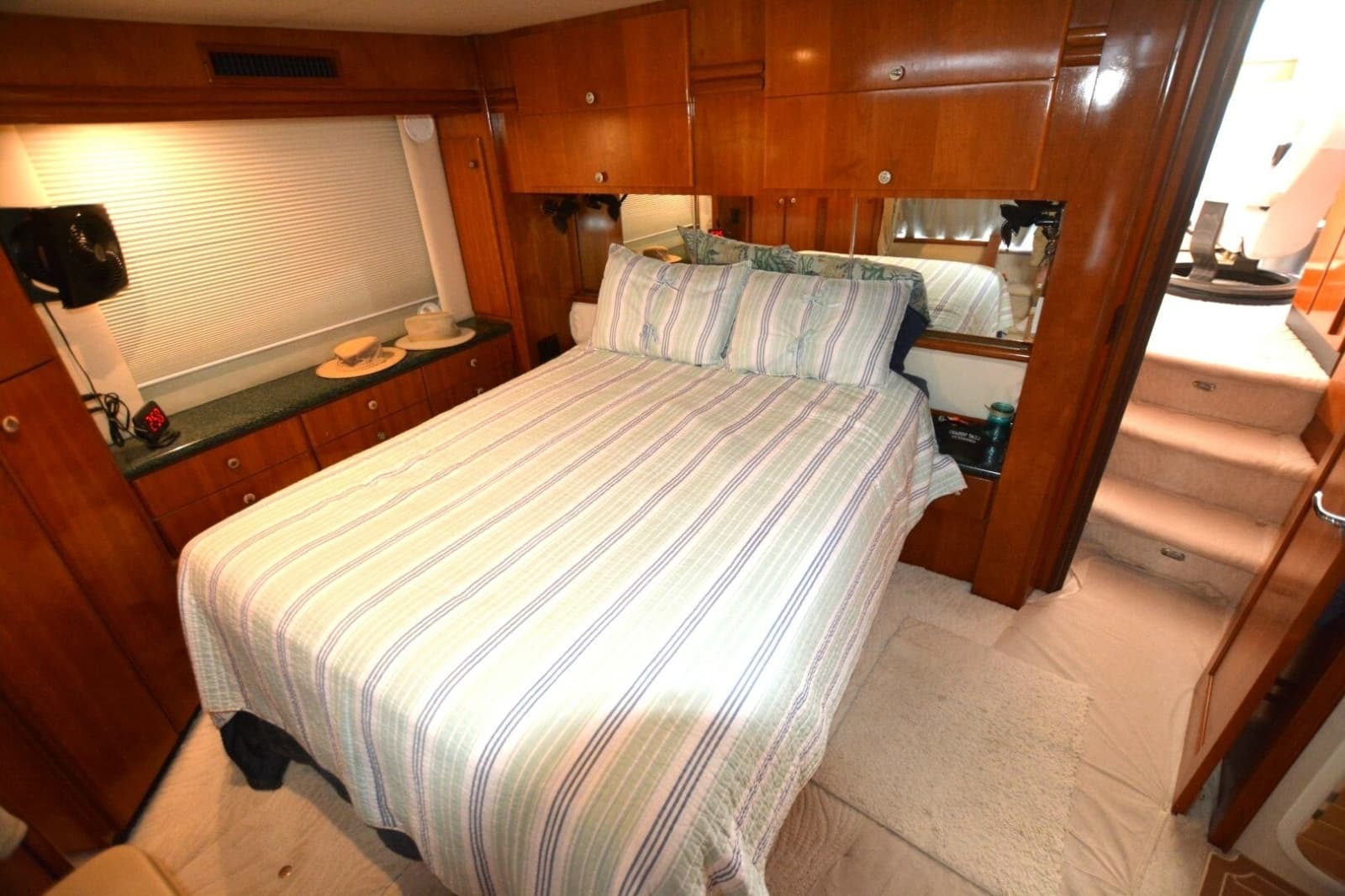 2000 Carver 504 Cockpit Motoryacht - Photo 16