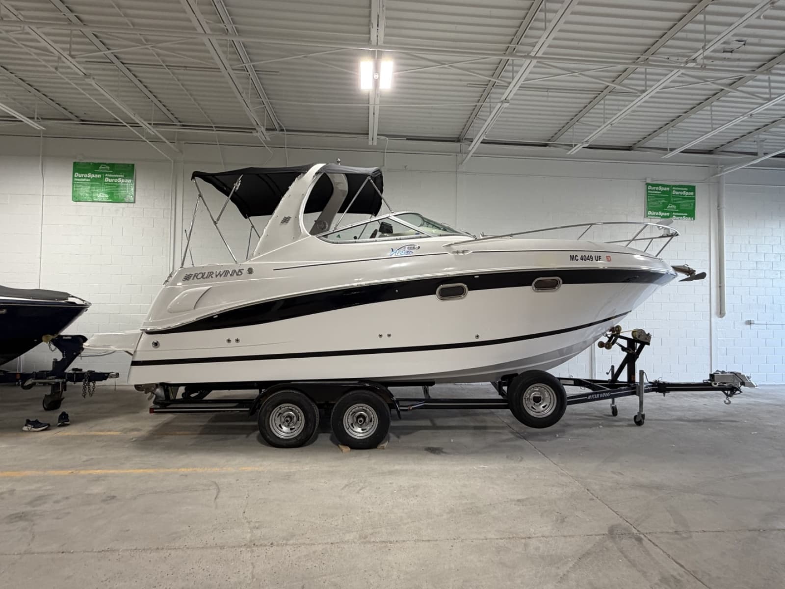 2005 Four Winns 268 Vista - Photo 1
