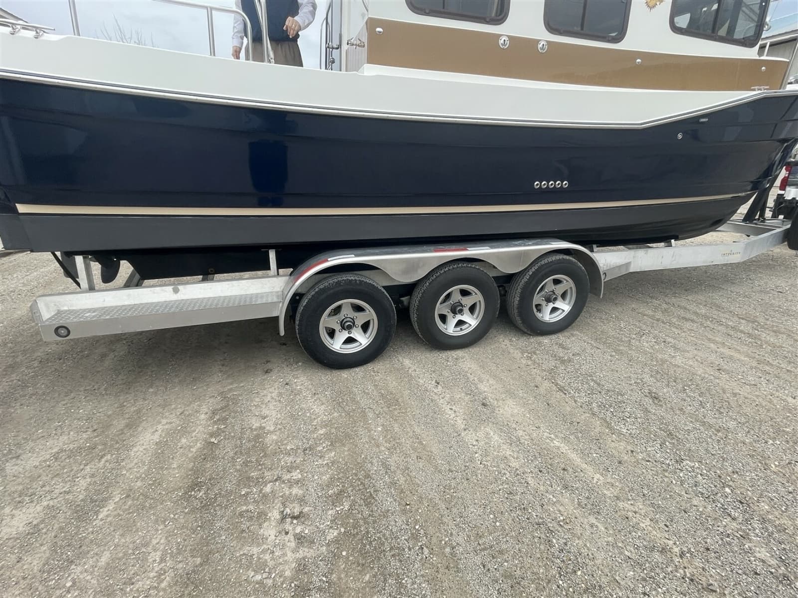 2015 Ranger Tugs R-27 - Photo 4